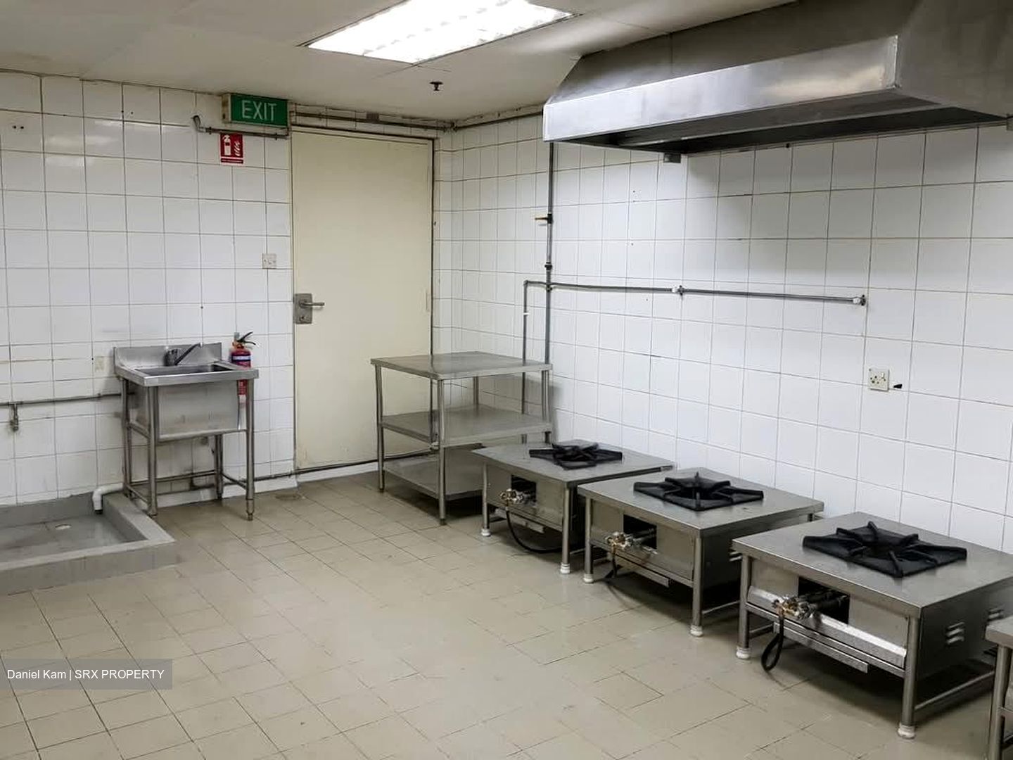 Kallang MRT (D14), Retail #590219511